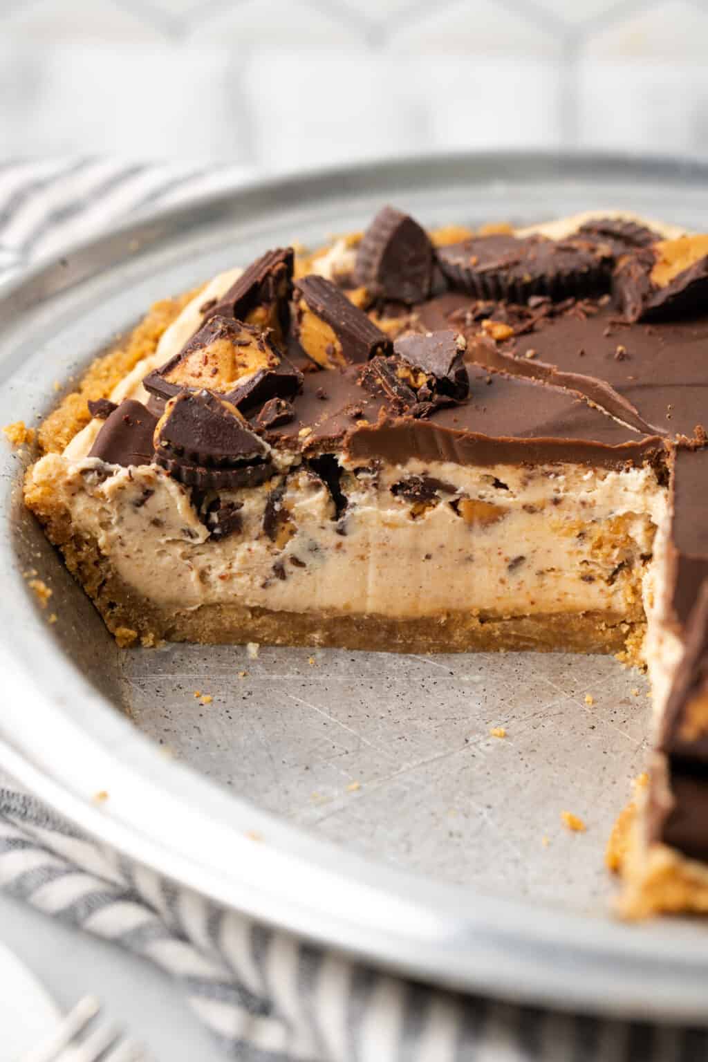 Gluten Free Peanut Butter Pie(Vegan + No Bake) - Well Fed Baker