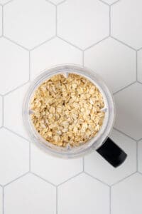 Gluten free oats in a blender jar.